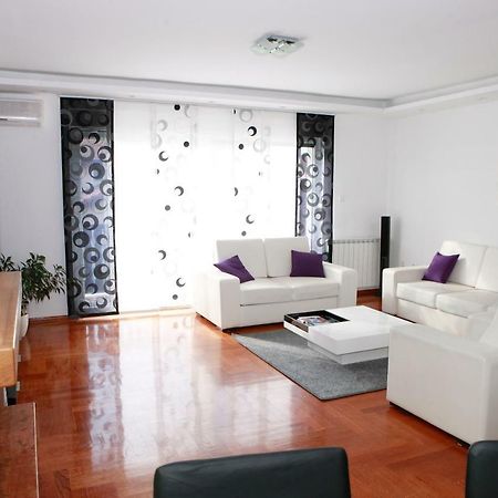 Apartmani Nova Karlovac Esterno foto