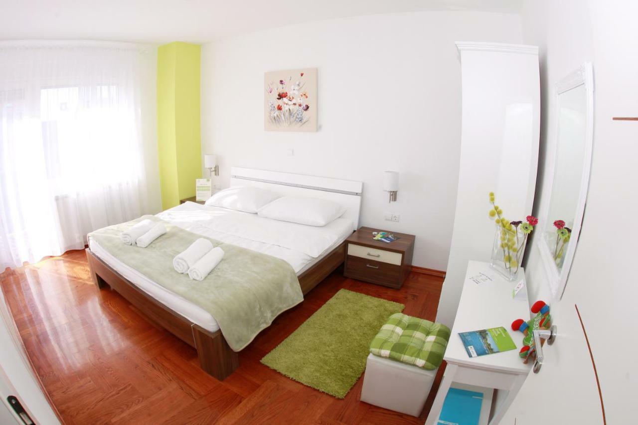 Apartmani Nova Karlovac Esterno foto