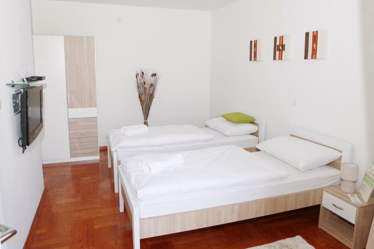 Apartmani Nova Karlovac Esterno foto