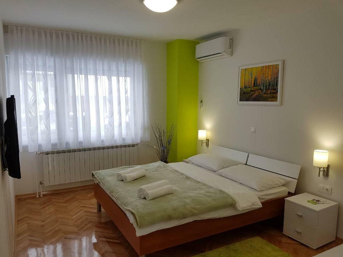 Apartmani Nova Karlovac Esterno foto