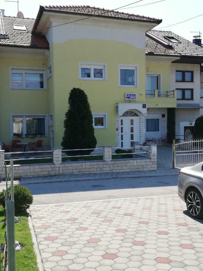 Apartmani Nova Karlovac Esterno foto